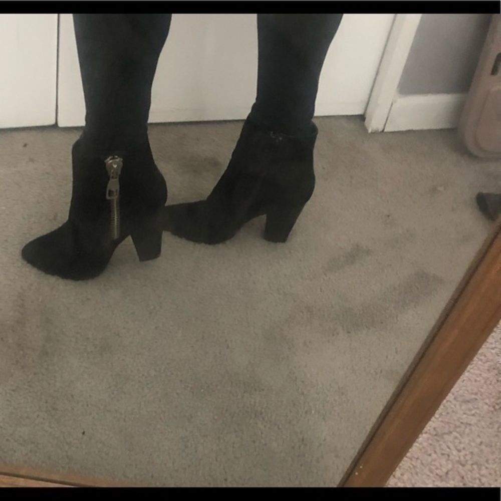 Express black suede booties oversized side zipper sz 71/2 or 8